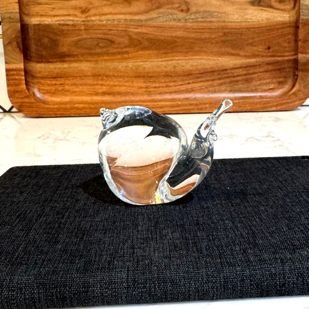 clear crystal snail figurine art glass piece by Vilca Atelier in Italy vintage